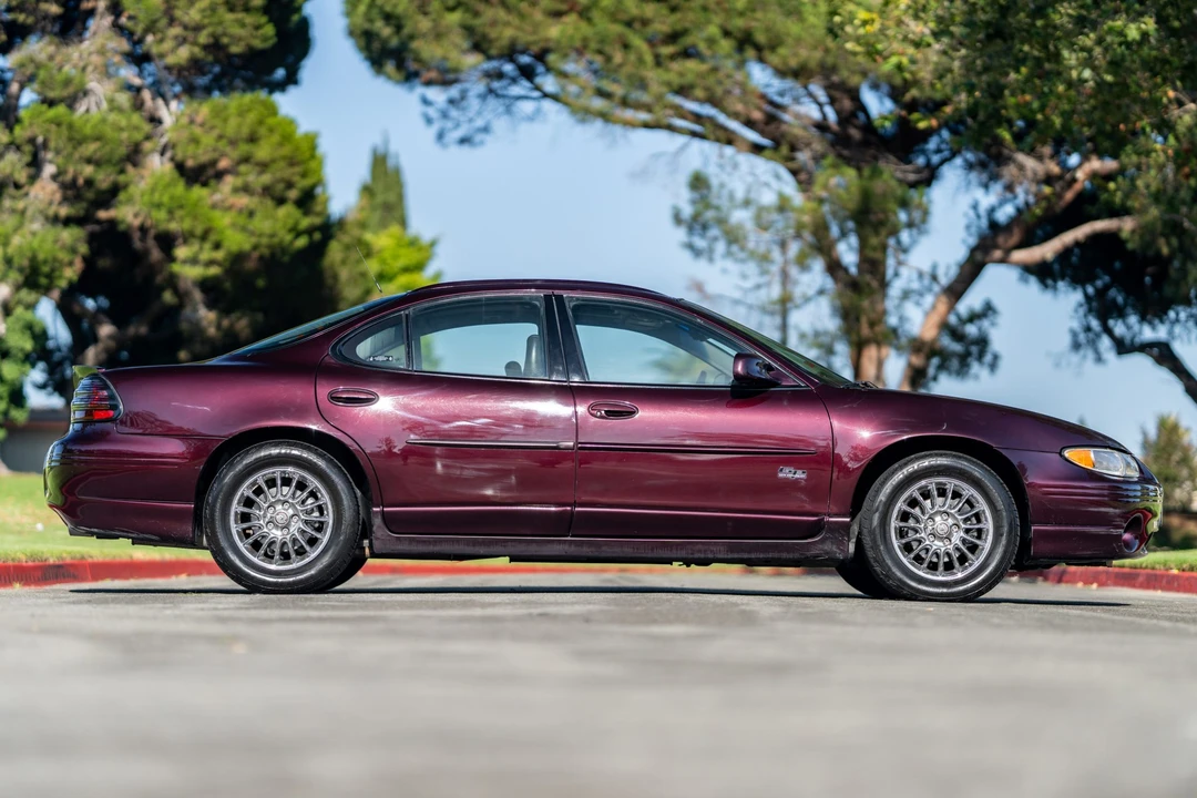 2002 Pontiac Grand Prix 3rd+ Gen - Image 10 of 31