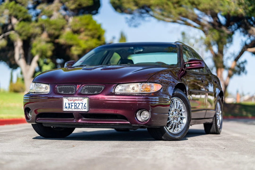 2002 Pontiac Grand Prix 3rd+ Gen - Image 2 of 31