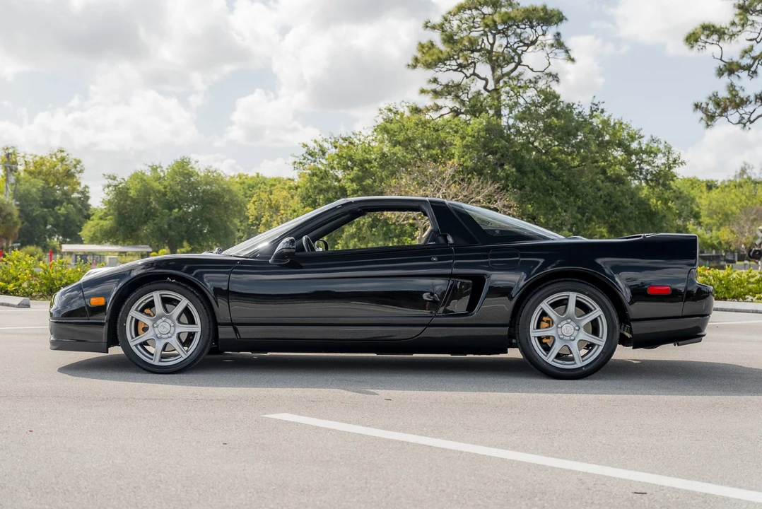 2003 Acura NA2 NSX - Image 11 of 31