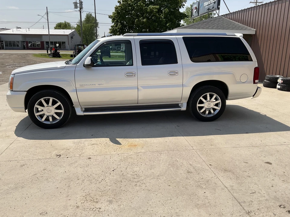 2003 Cadillac Escalade & EXT 2nd Gen - Image 25 of 31