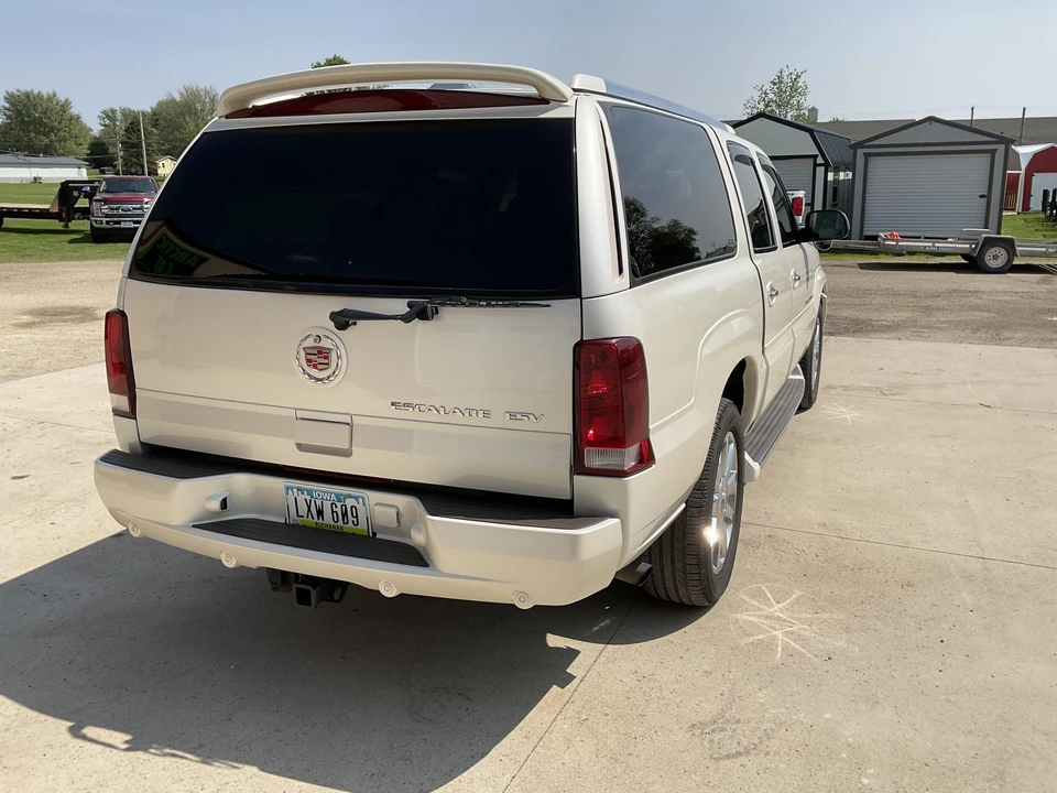 2003 Cadillac Escalade & EXT 2nd Gen - Image 17 of 31