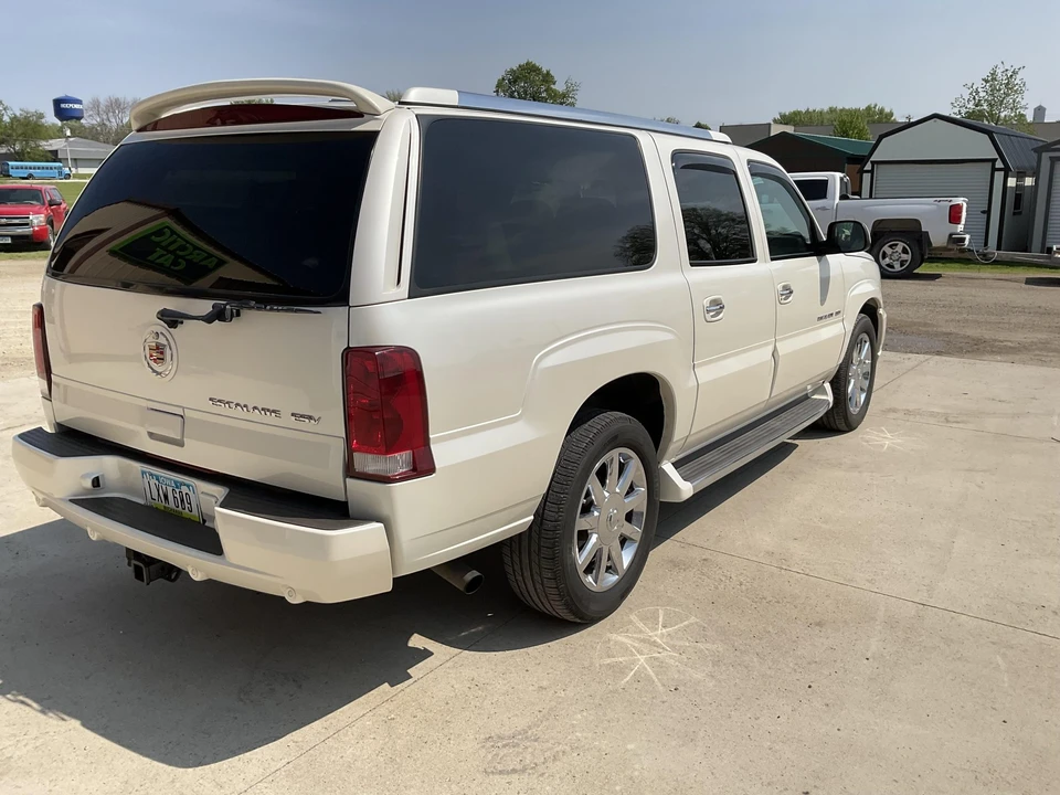 2003 Cadillac Escalade & EXT 2nd Gen - Image 12 of 31