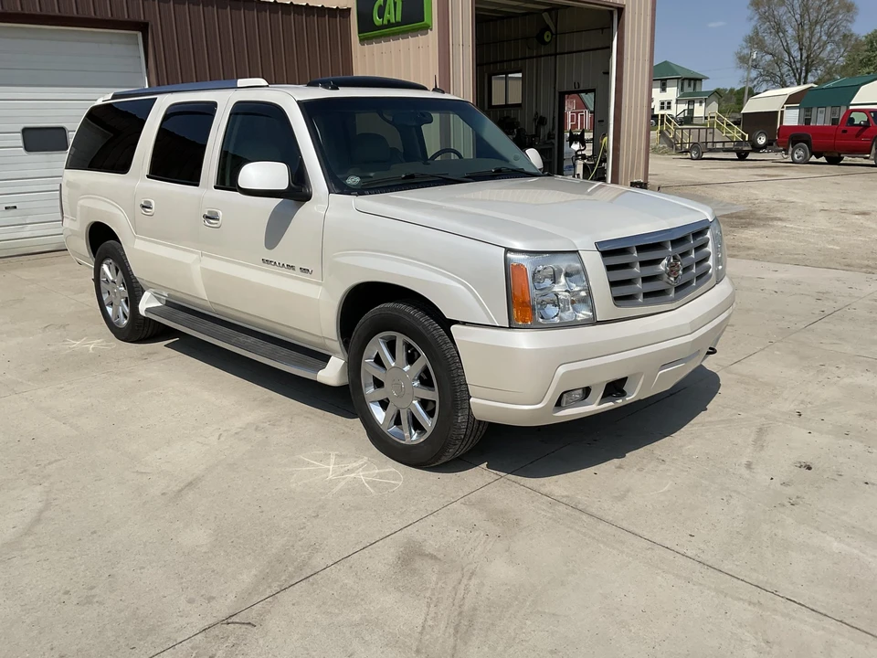 2003 Cadillac Escalade & EXT 2nd Gen - Image 9 of 31