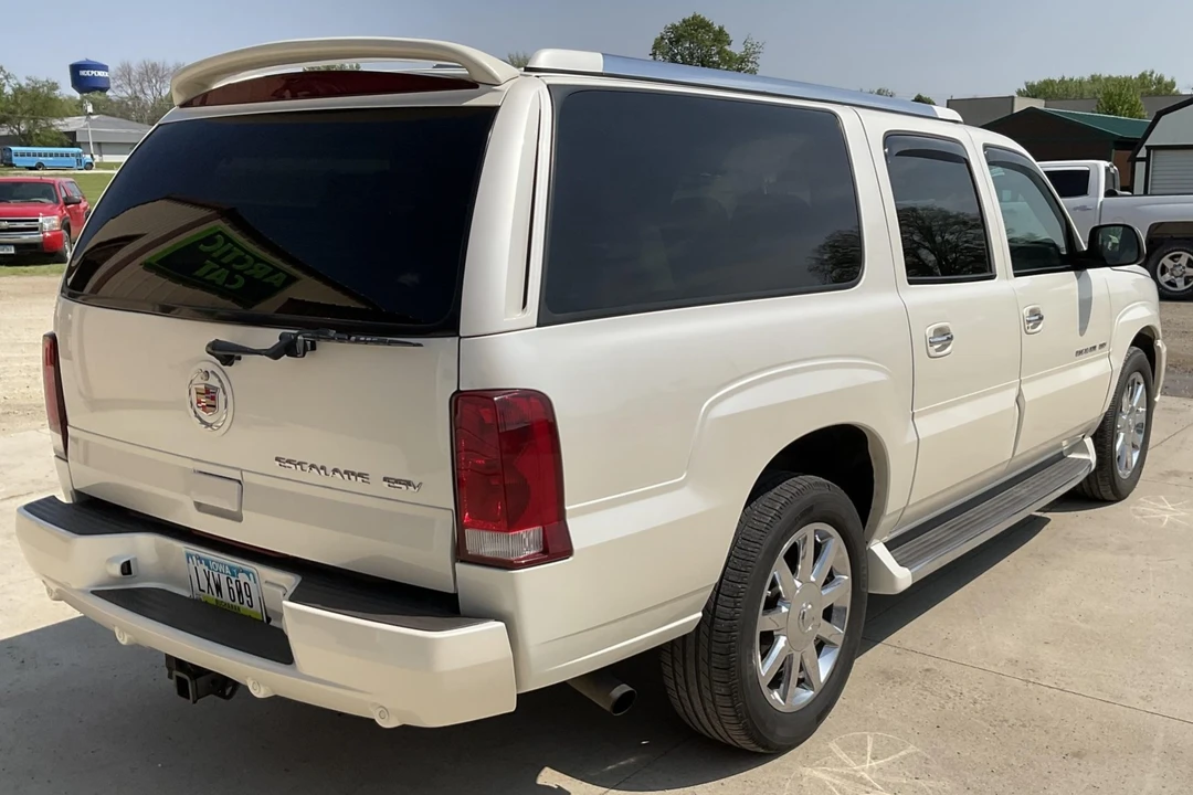 2003 Cadillac Escalade & EXT 2nd Gen - Image 13 of 31