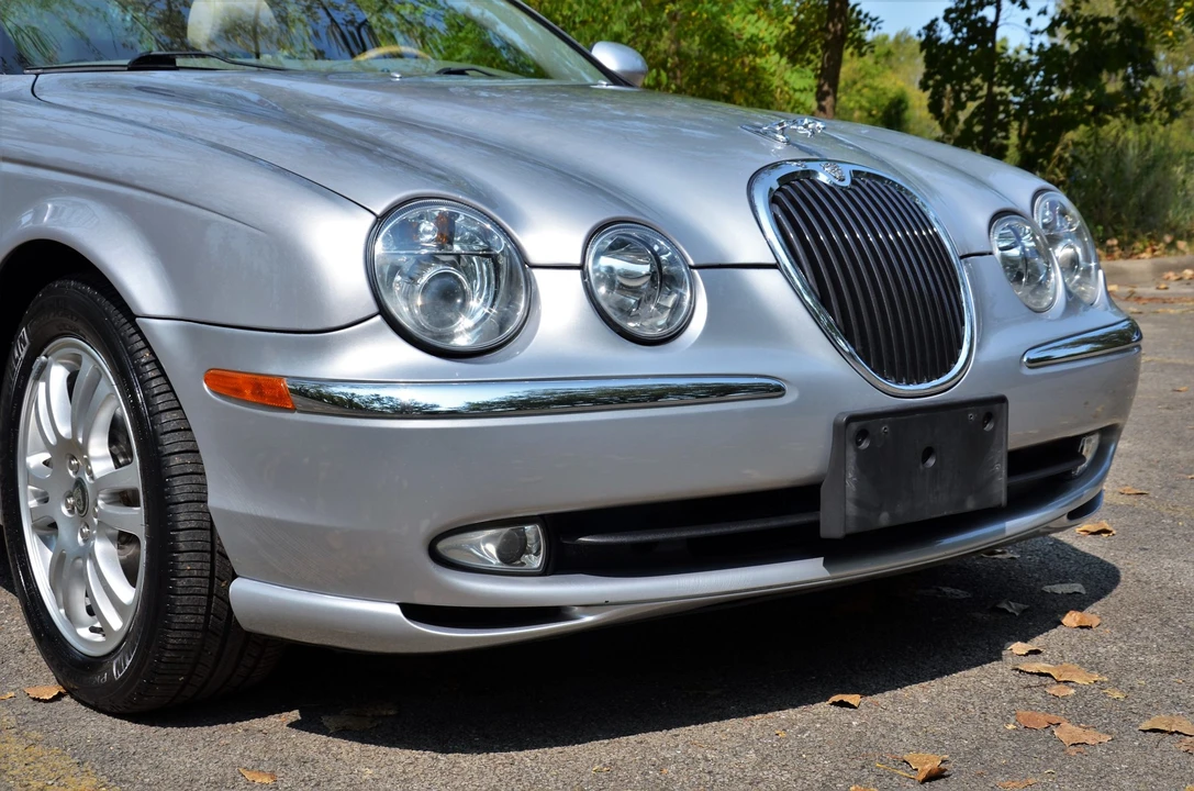 2003 Jaguar S-Type 2nd Gen - Image 17 of 31