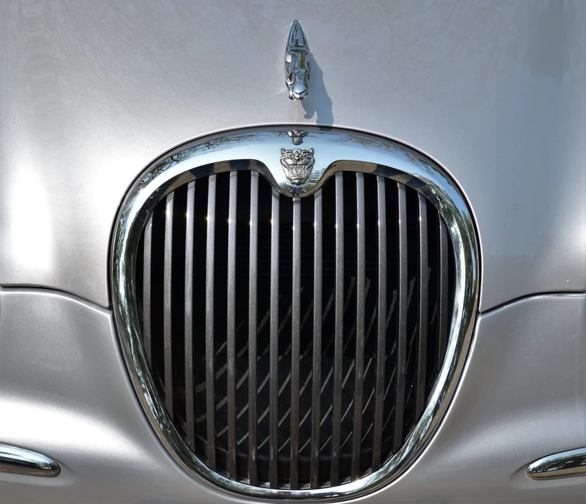 2003 Jaguar S-Type 2nd Gen - Image 18 of 31