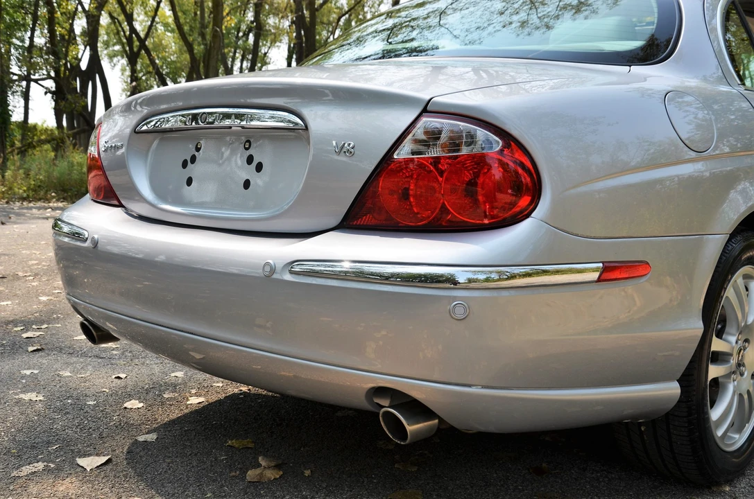 2003 Jaguar S-Type 2nd Gen - Image 15 of 31