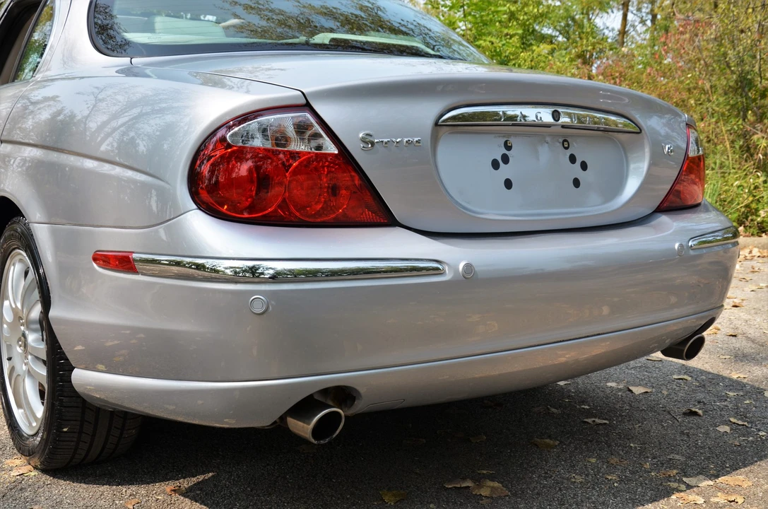 2003 Jaguar S-Type 2nd Gen - Image 13 of 31
