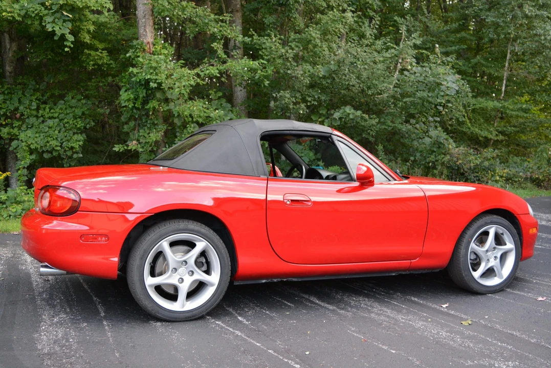 2003 Mazda NB MX-5 Miata - Image 13 of 31