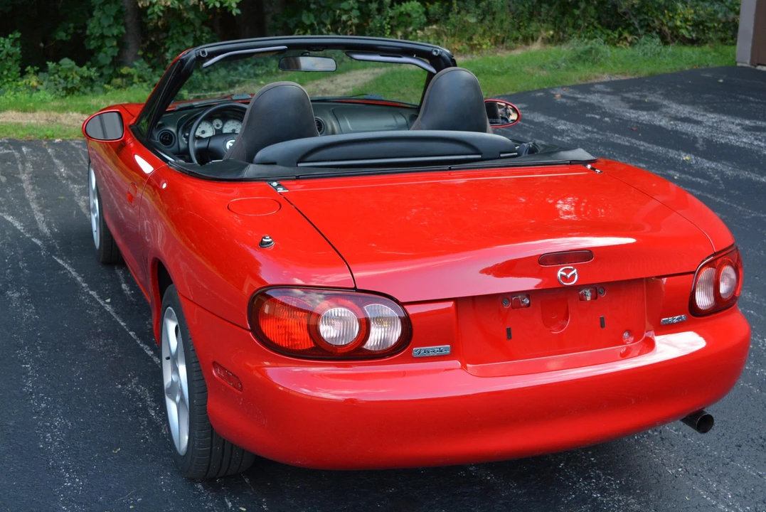 2003 Mazda NB MX-5 Miata - Image 17 of 31