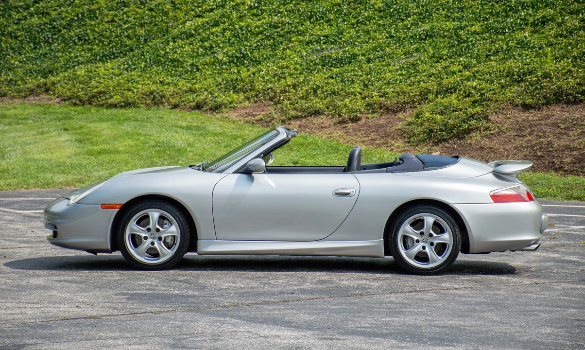 2003 Porsche 996 Carrera 4 - Image 21 of 31