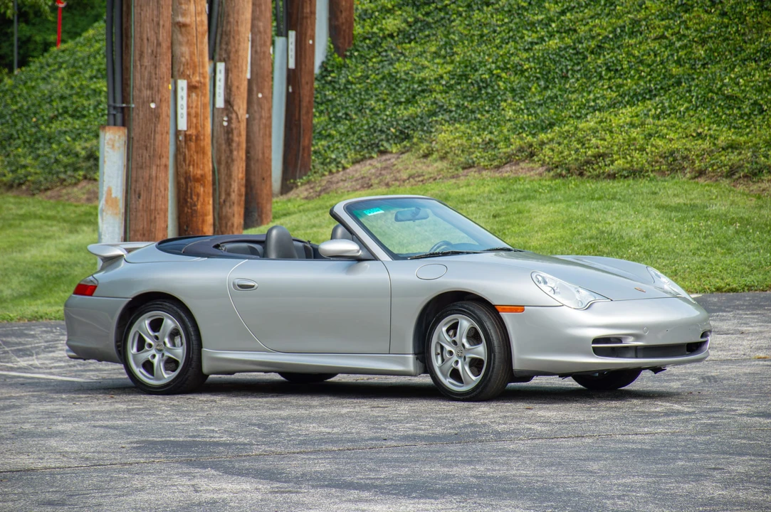 2003 Porsche 996 Carrera 4 - Image 26 of 31