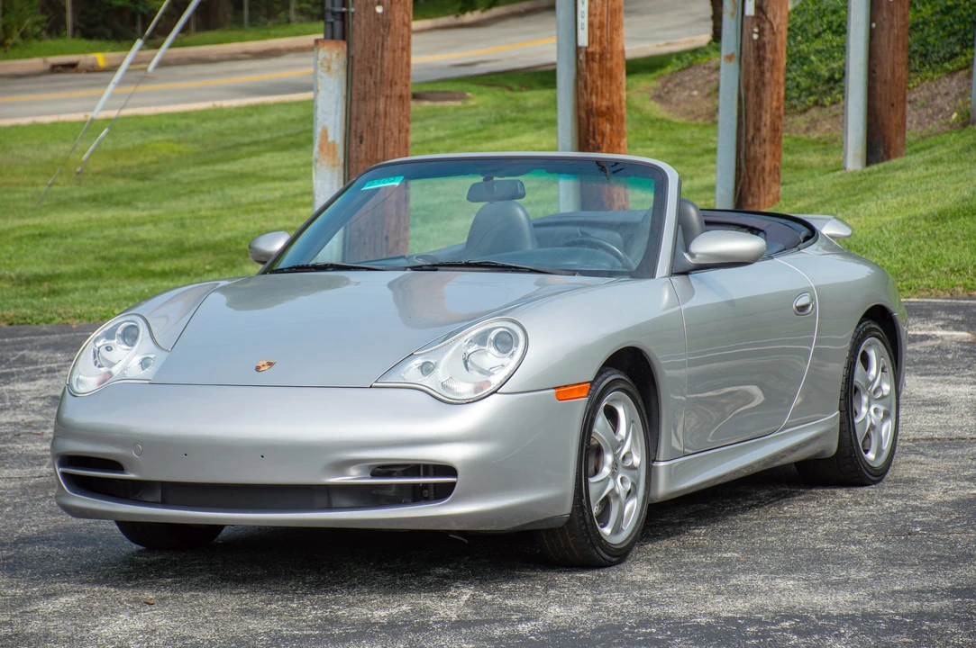 2003 Porsche 996 Carrera 4 - Image 19 of 31