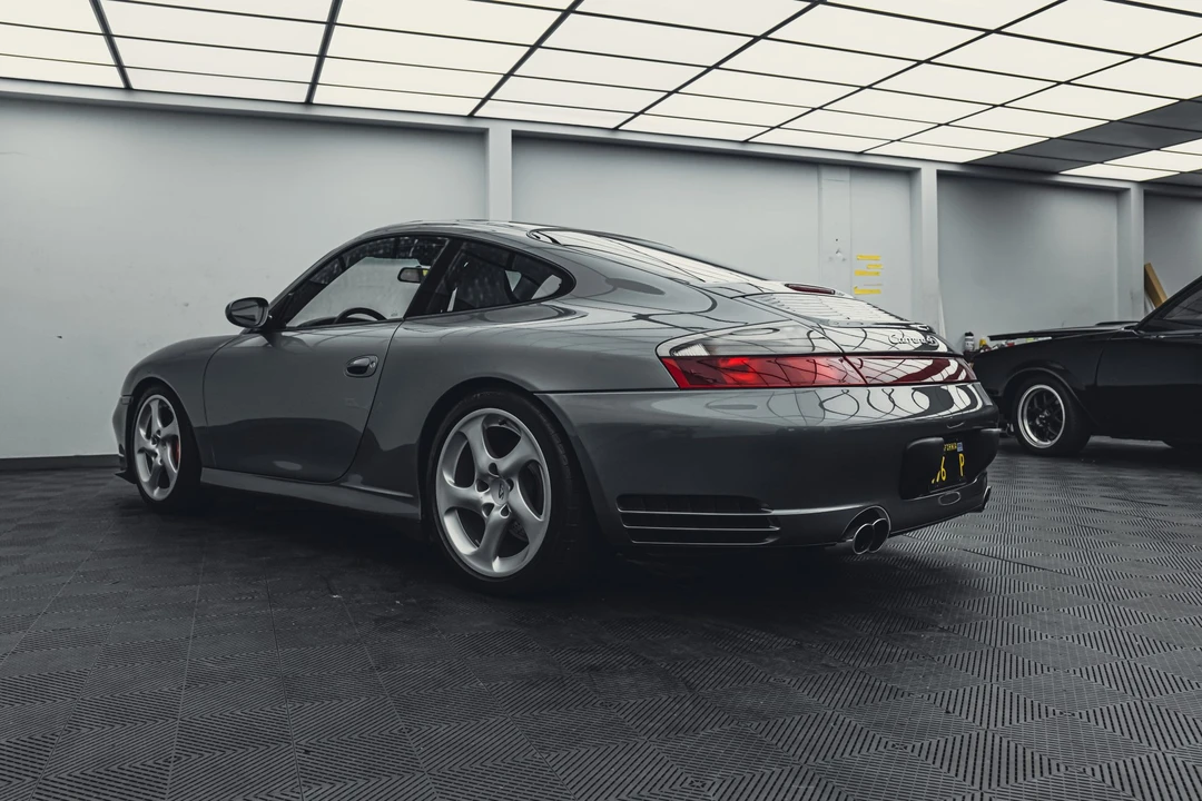 2003 Porsche 996 Carrera 4S - Image 24 of 31