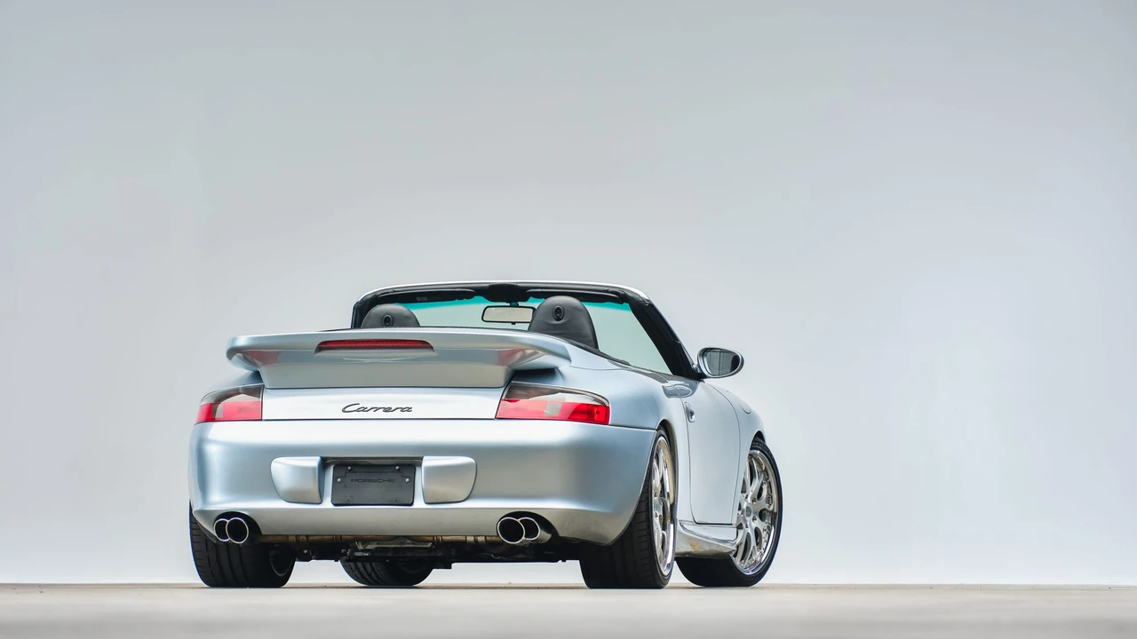2003 Porsche 996 Carrera - Image 13 of 31