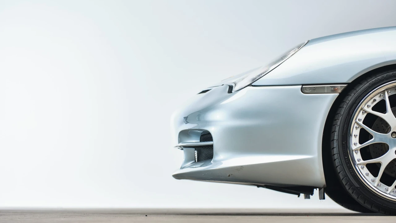 2003 Porsche 996 Carrera - Image 16 of 31