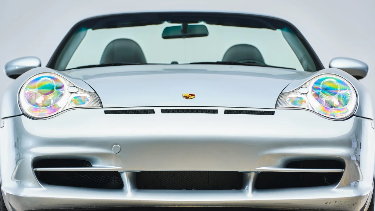 2003 Porsche 996 Carrera - Image 19 of 31