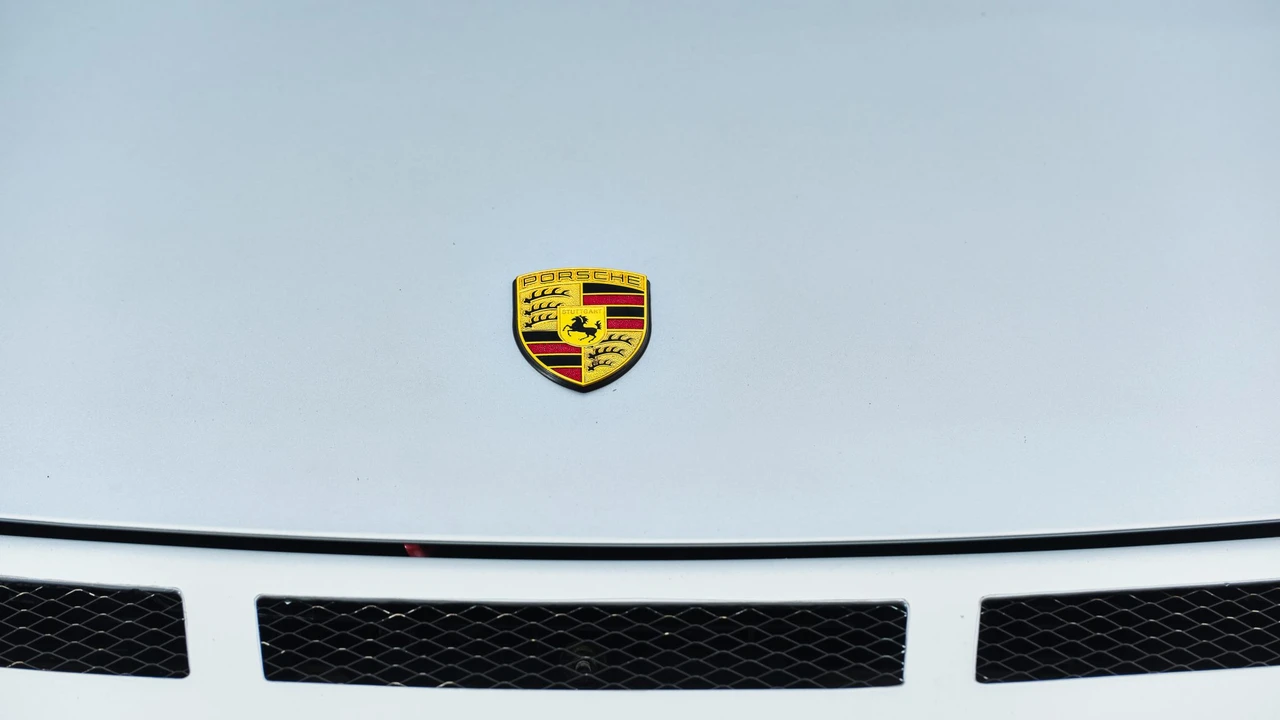 2003 Porsche 996 Carrera - Image 25 of 31