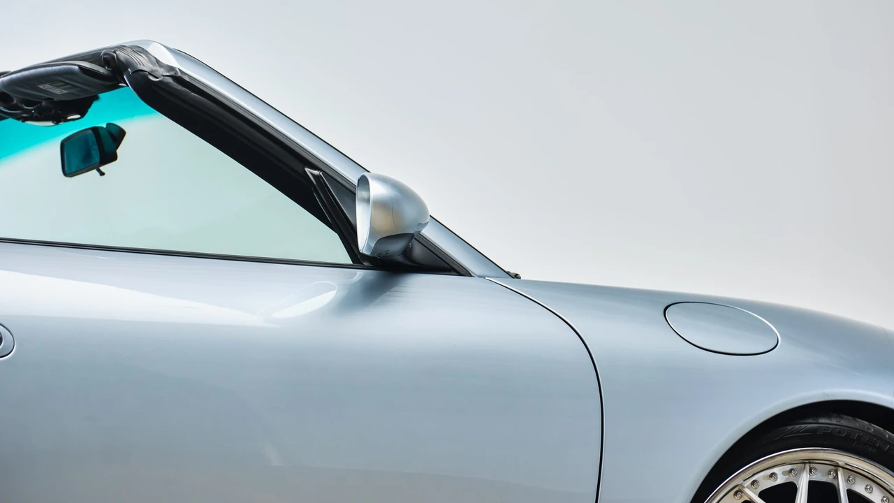 2003 Porsche 996 Carrera - Image 29 of 31