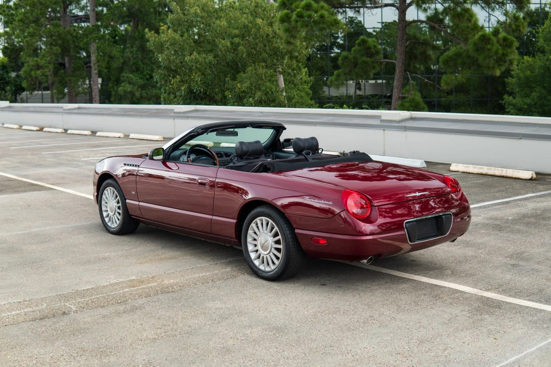 2004 Ford Thunderbird 11th Gen - Image 13 of 31