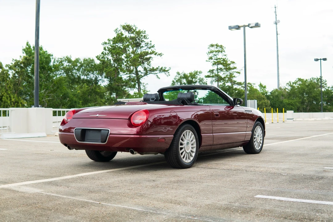 2004 Ford Thunderbird 11th Gen - Image 9 of 31