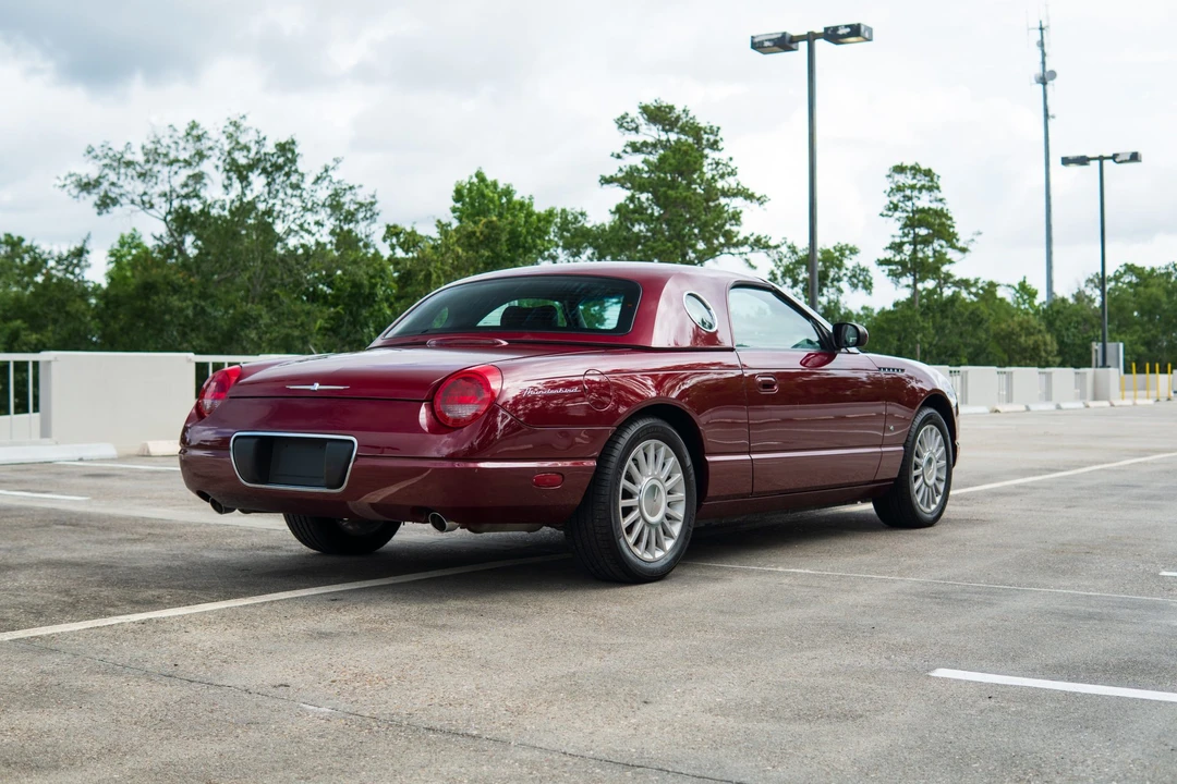 2004 Ford Thunderbird 11th Gen - Image 24 of 31