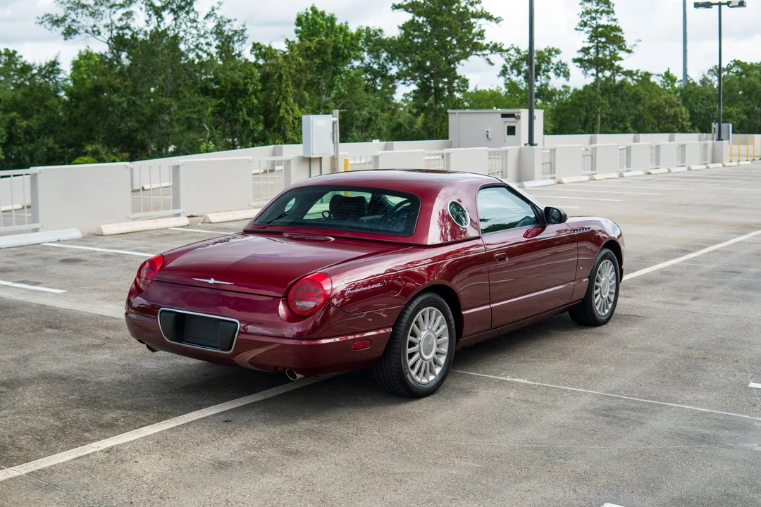 2004 Ford Thunderbird 11th Gen - Image 23 of 31
