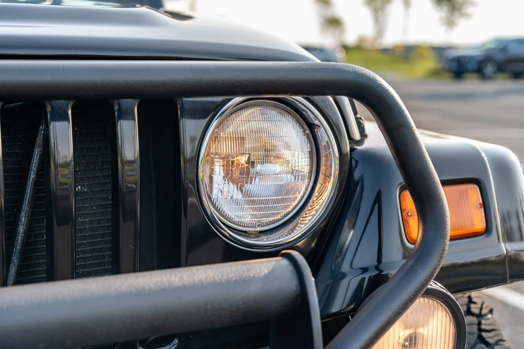 2004 Jeep TJ Wrangler - Image 17 of 31
