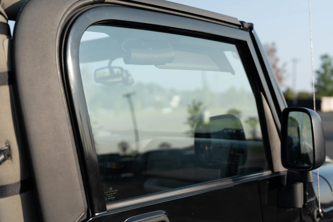 2004 Jeep TJ Wrangler - Image 25 of 31
