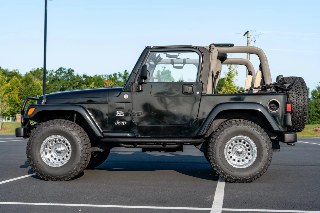 2004 Jeep TJ Wrangler - Image 9 of 31