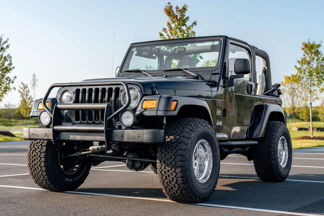 2004 Jeep TJ Wrangler - Image 2 of 31
