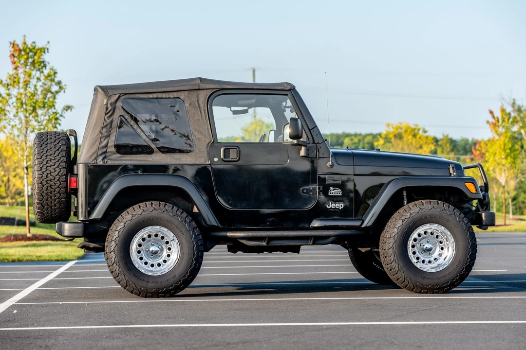 2004 Jeep TJ Wrangler - Image 12 of 31