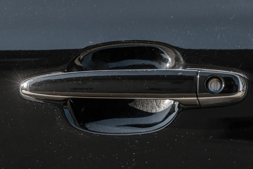 2004 Lexus SC430 - Image 30 of 31