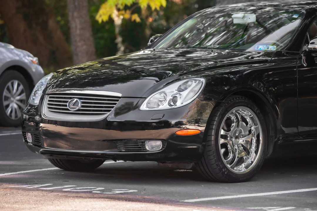 2004 Lexus SC430 - Image 19 of 31
