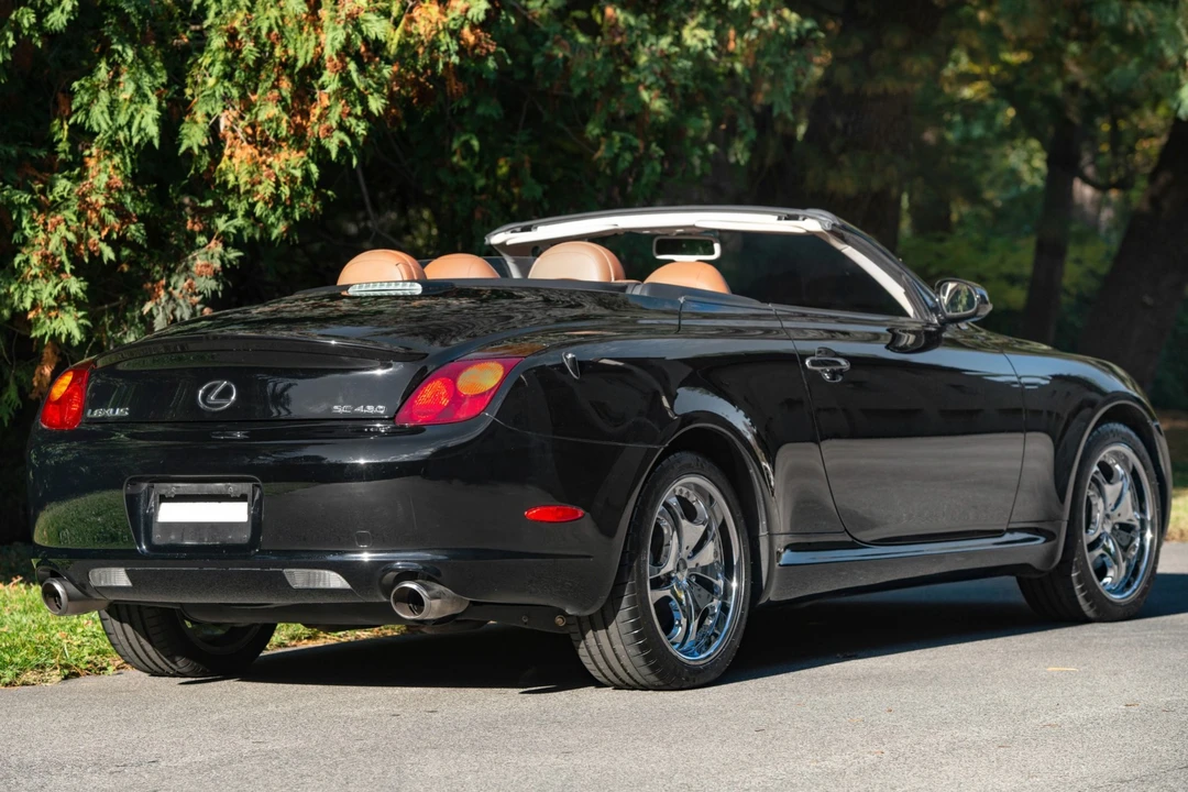 2004 Lexus SC430 - Image 5 of 31