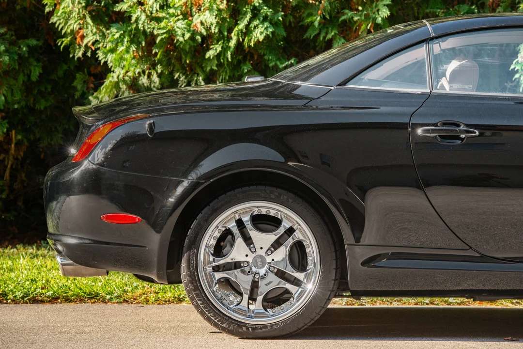 2004 Lexus SC430 - Image 17 of 31