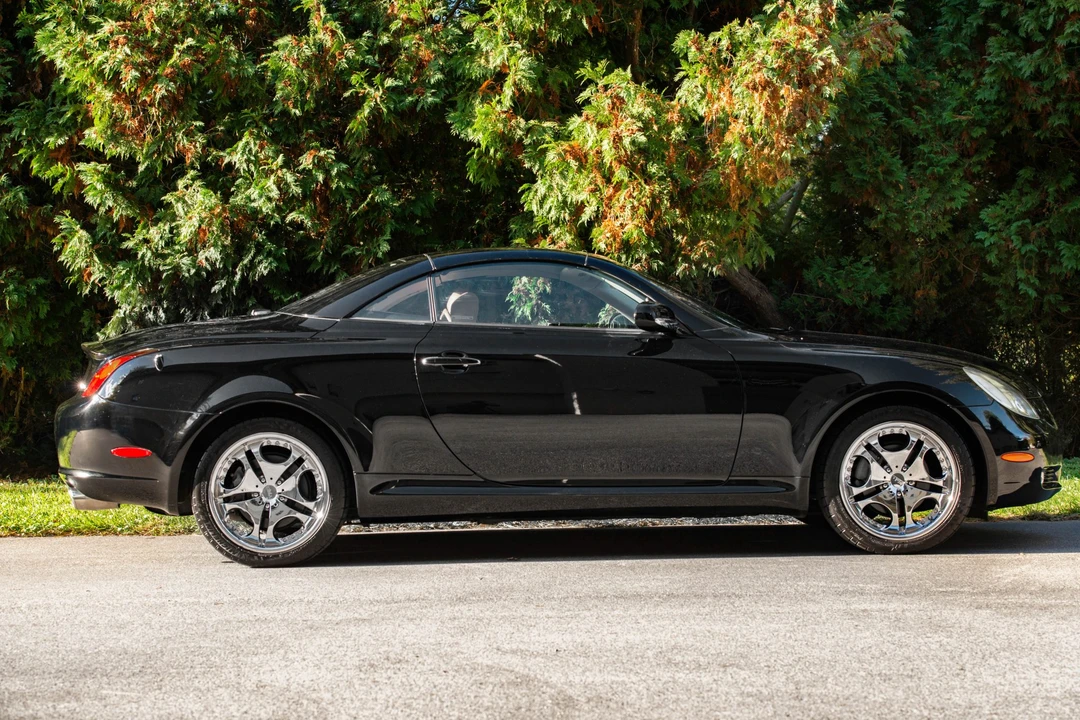 2004 Lexus SC430 - Image 12 of 31