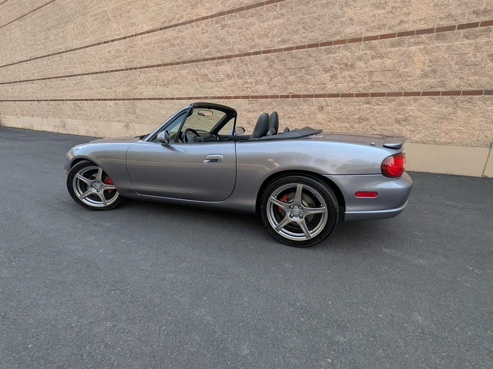 2004 Mazda NB Mazdaspeed MX-5 Miata - Image 5 of 31