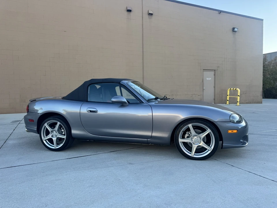 2004 Mazda NB Mazdaspeed MX-5 Miata - Image 4 of 31