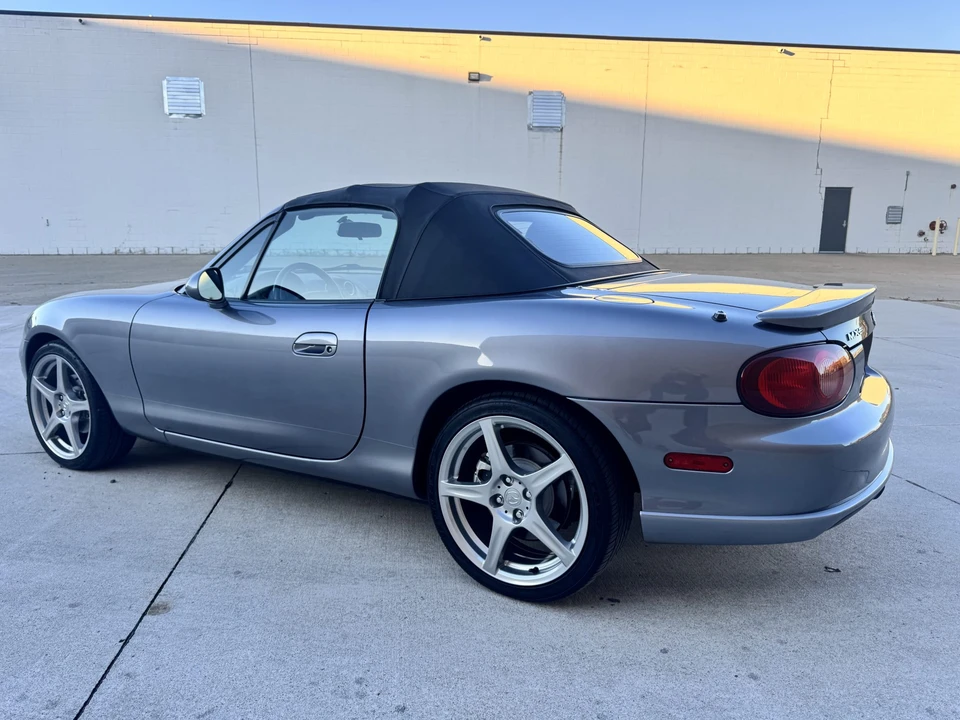 2004 Mazda NB Mazdaspeed MX-5 Miata - Image 11 of 31
