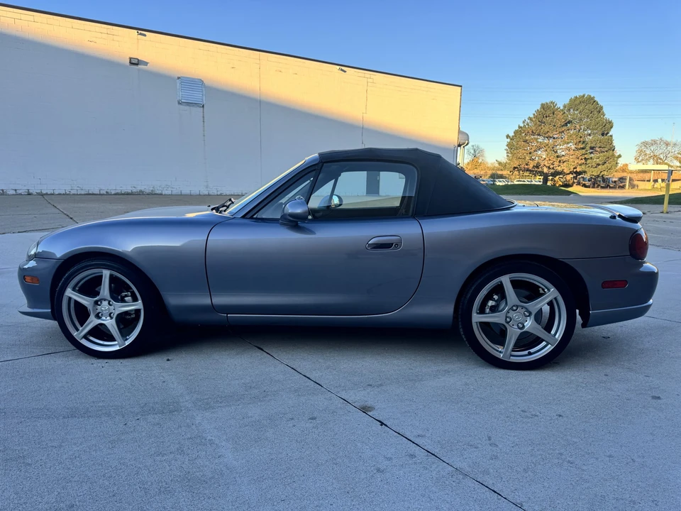 2004 Mazda NB Mazdaspeed MX-5 Miata - Image 12 of 31