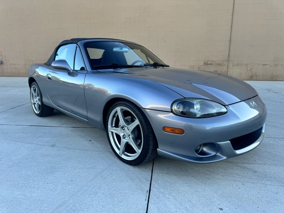 2004 Mazda NB Mazdaspeed MX-5 Miata - Image 16 of 31