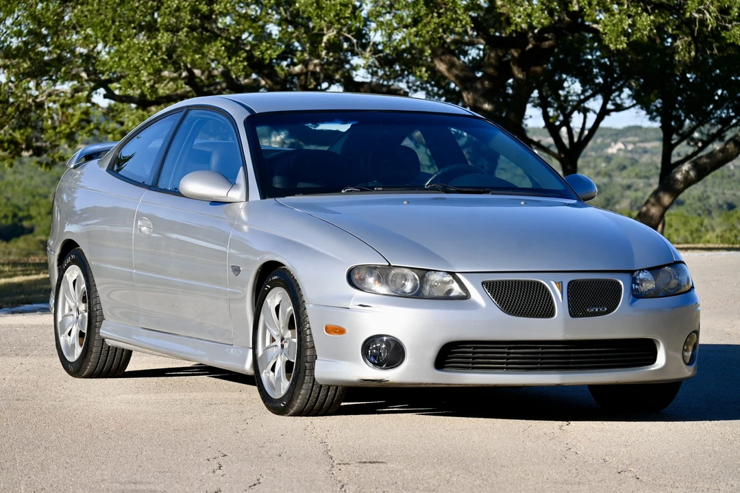 2004 Pontiac GTO 4th Gen - Image 12 of 31