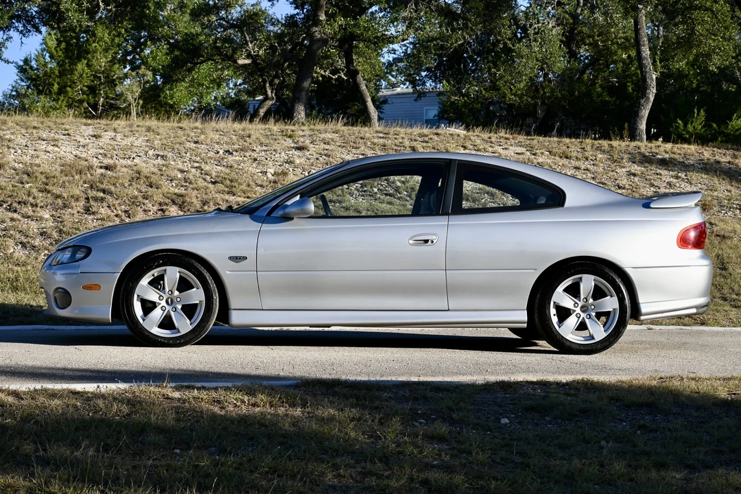 2004 Pontiac GTO 4th Gen - Image 5 of 31
