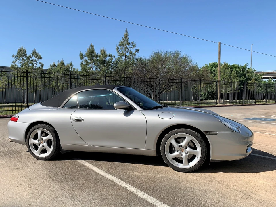 2004 Porsche 996 Carrera - Image 10 of 31