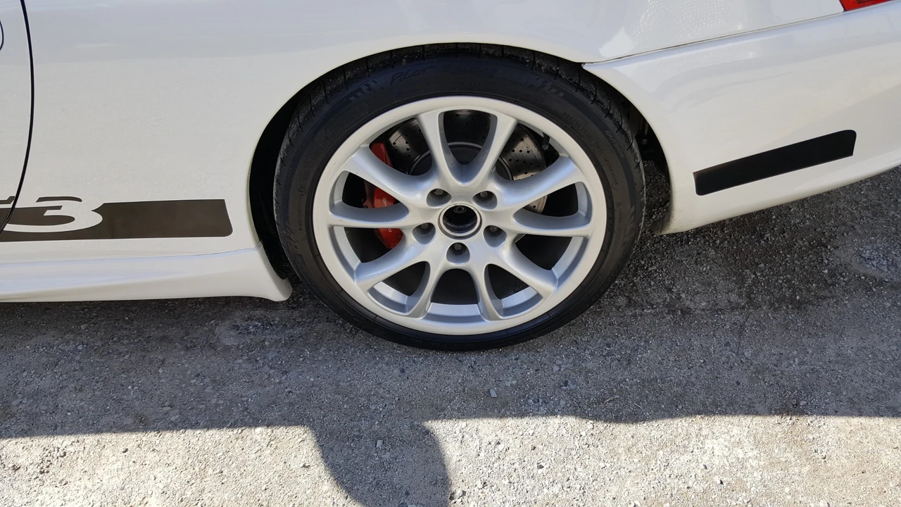 2004 Porsche 996 GT3 - Image 12 of 31