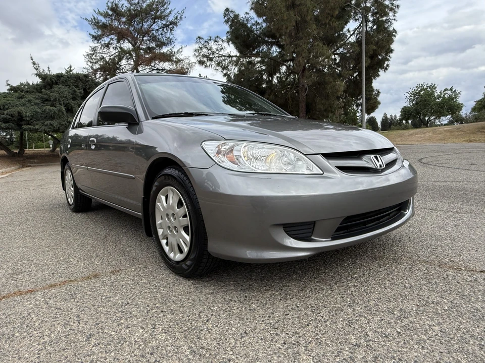 2005 Honda Civic 7th Gen - Image 9 of 31