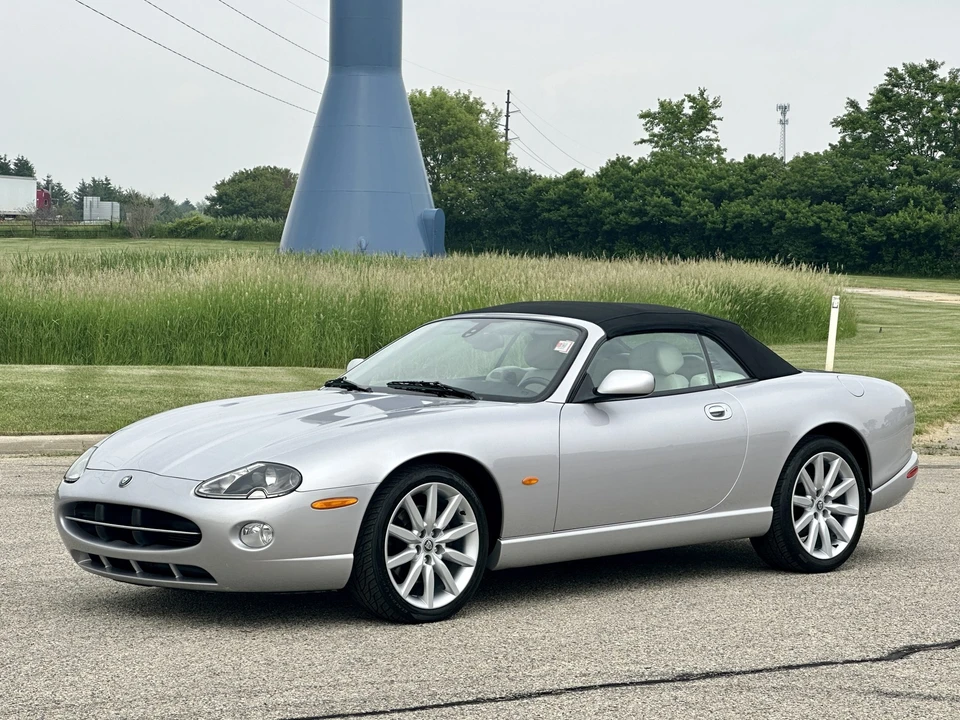 2005 Jaguar X100 XK8 - Image 19 of 31
