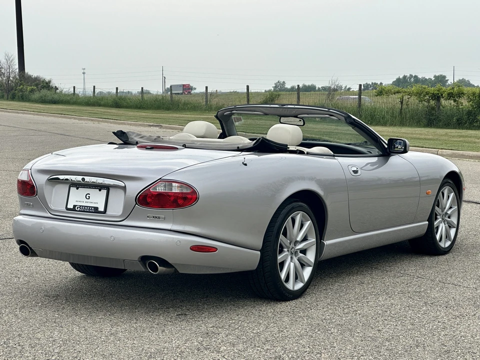 2005 Jaguar X100 XK8 - Image 14 of 31