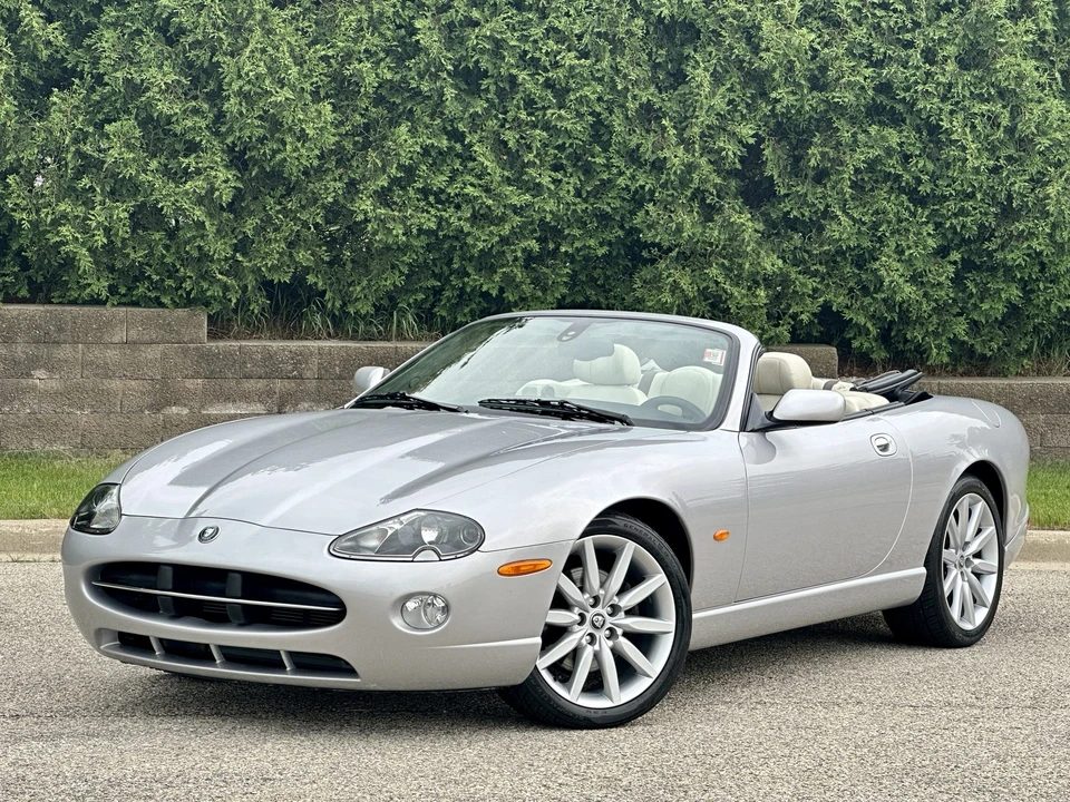 2005 Jaguar X100 XK8 - Image 11 of 31
